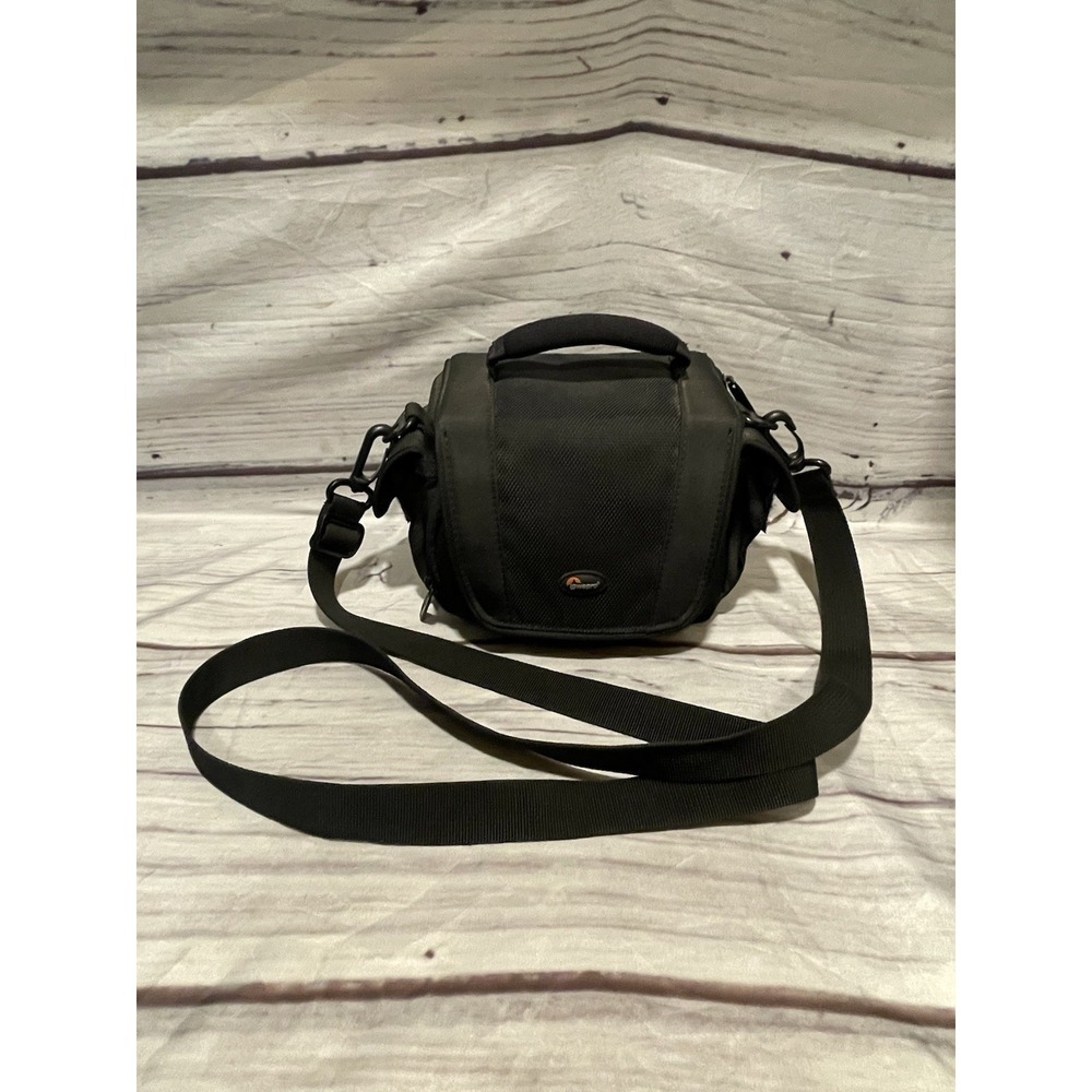 LowePro Edit 110 Protective Camera Bag Padded Carrying Case Black - 8" x 6" x 4